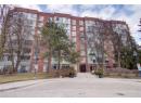 View of apartment building / complex