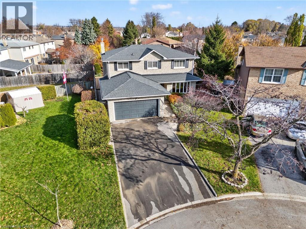 2347- Tweedsmuir Court