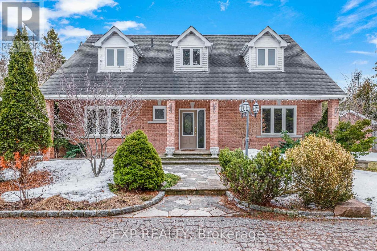 925- 15th Sideroad