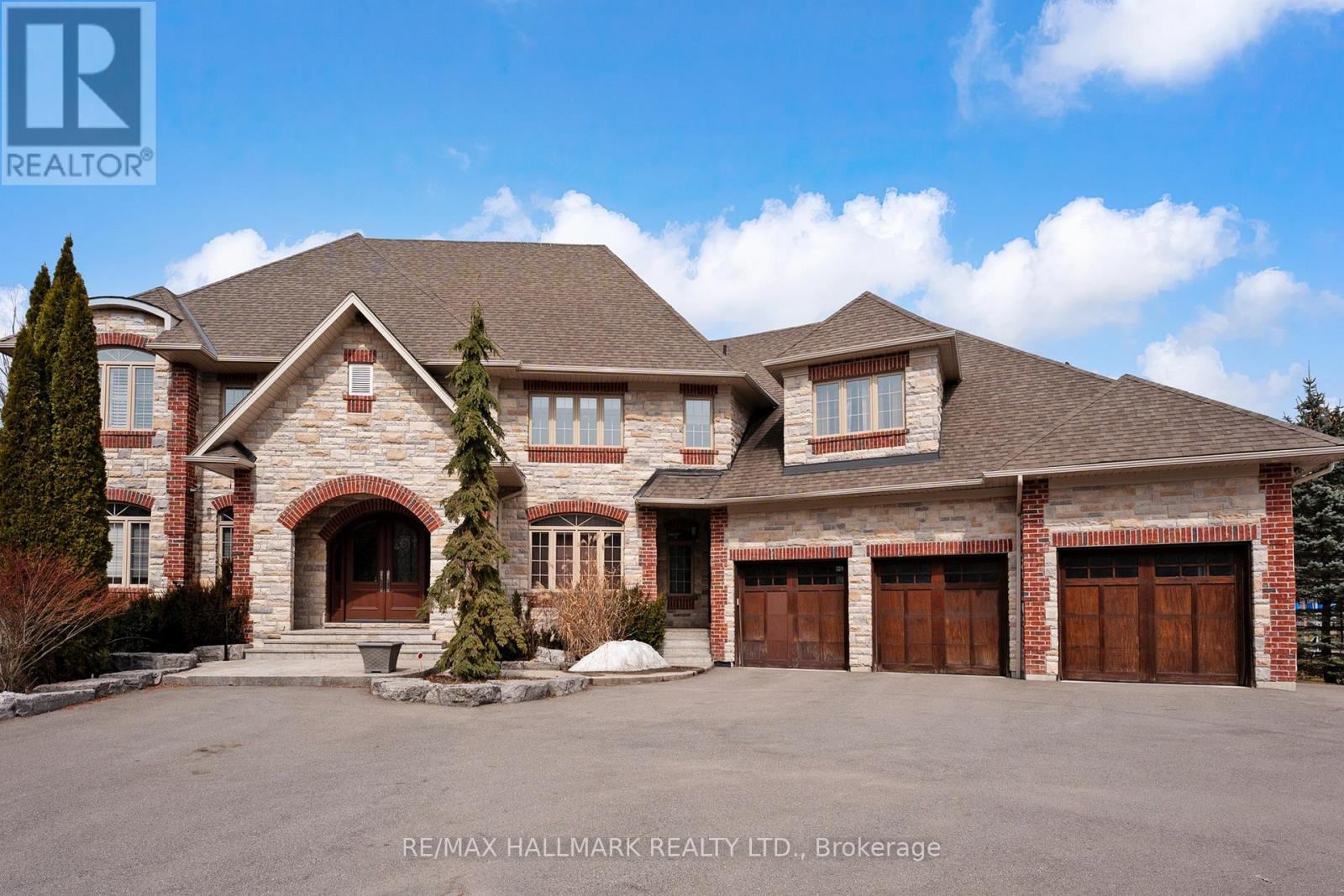 206- Churchill Avenue