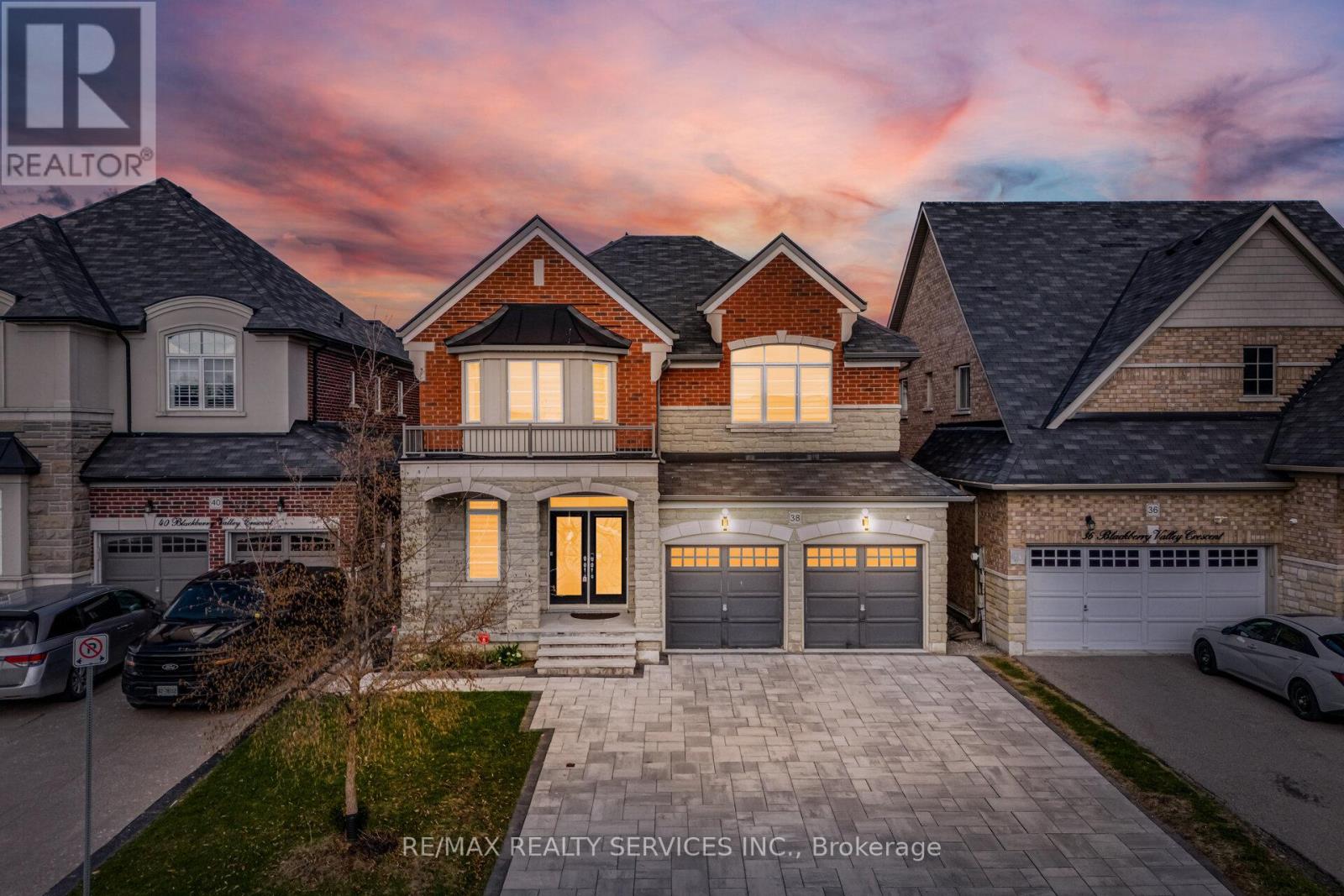 38- Blackberry Valley Crescent