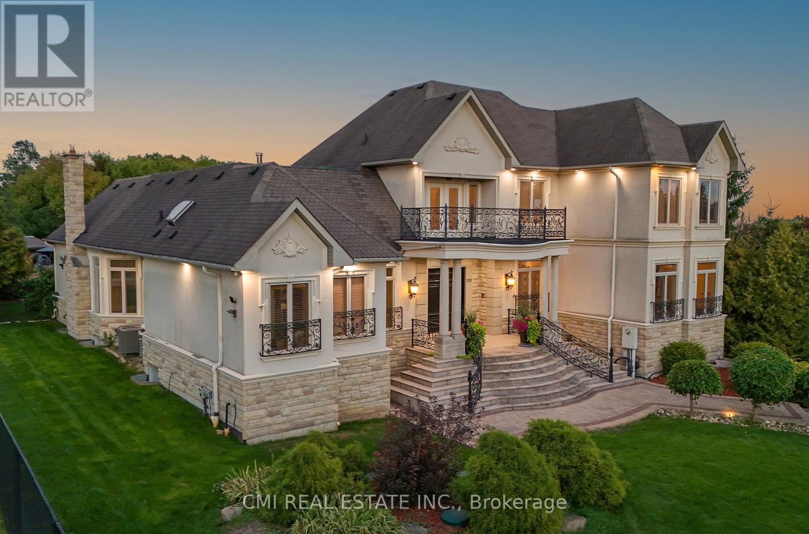 776- Woodland Acres Crescent