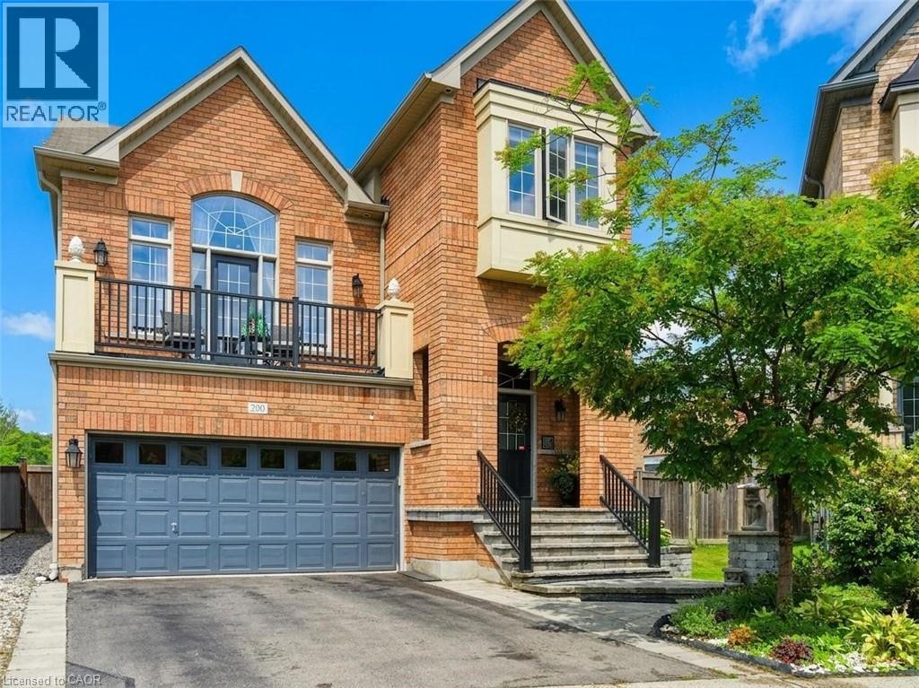 200- Giddings Crescent