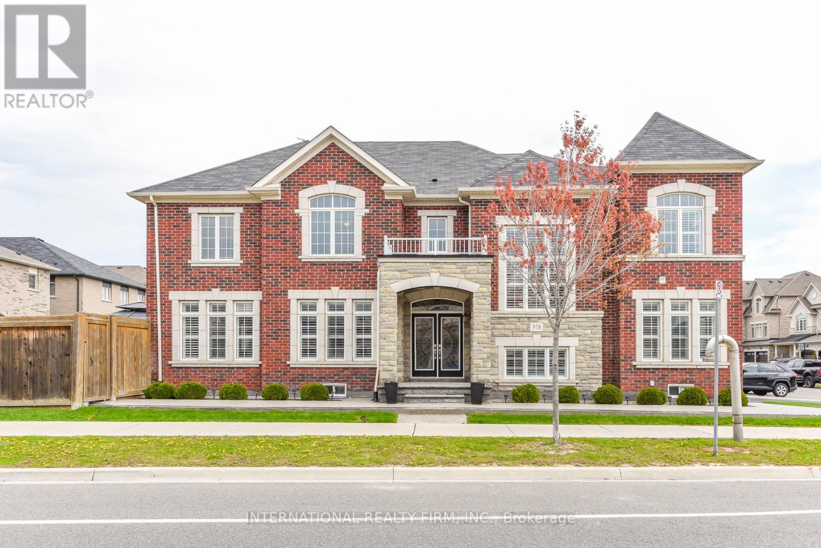 578- Dougall Avenue