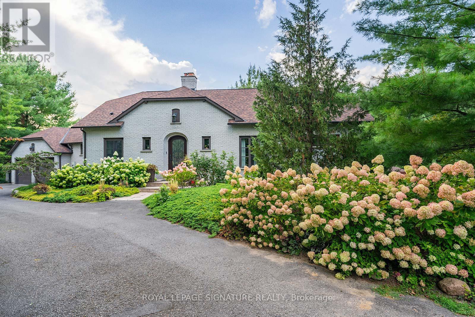 30- Kingswood Drive
