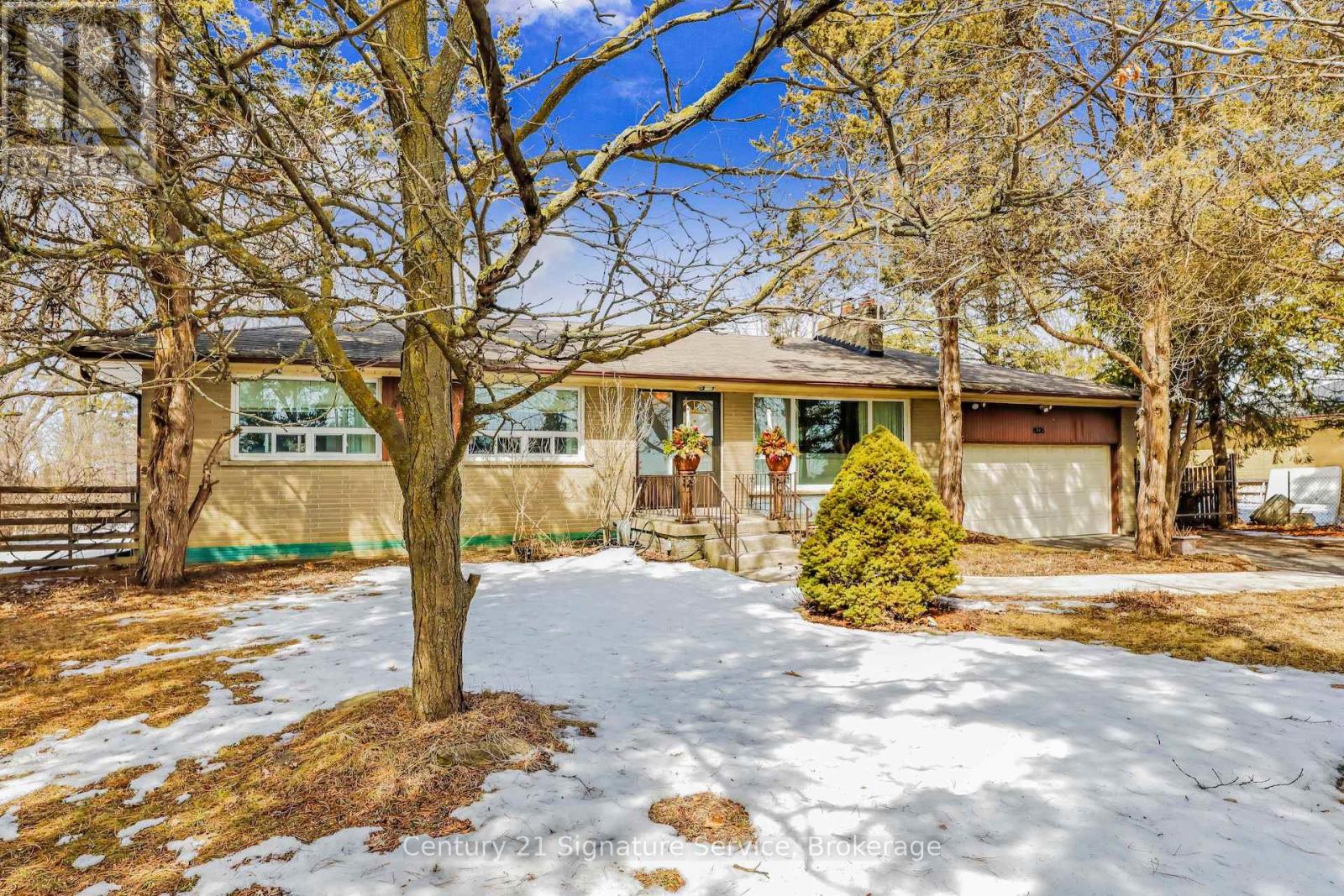 8026- Mayfield Road