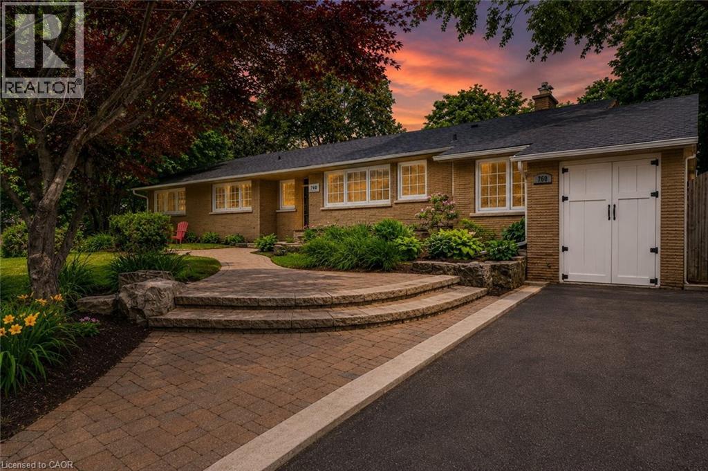 760- Kingsway Drive