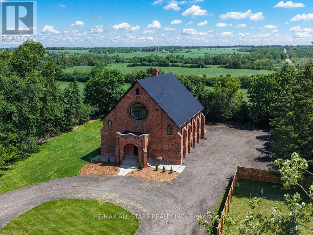 16205- Sideroad 17a Road
