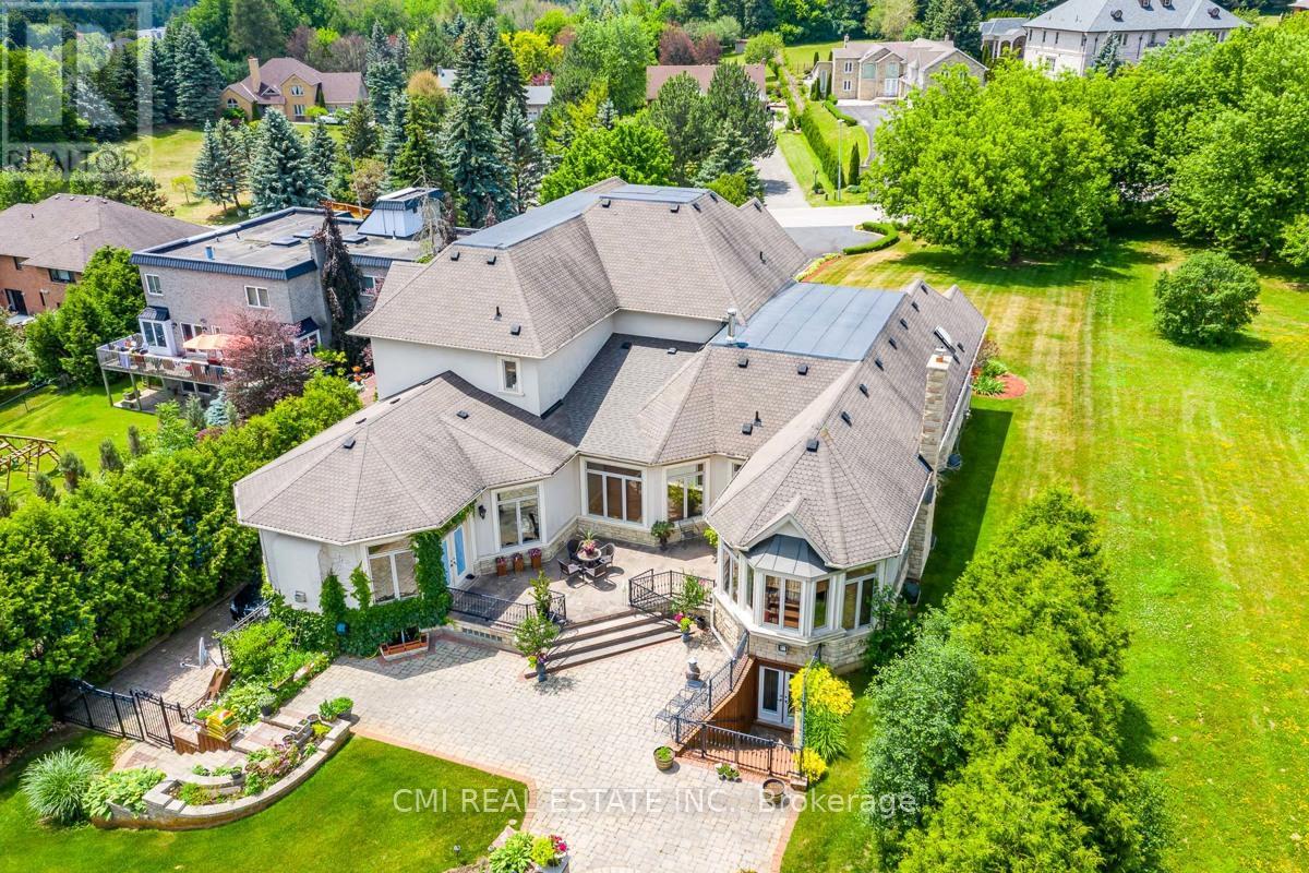776- Woodland Acres Crescent