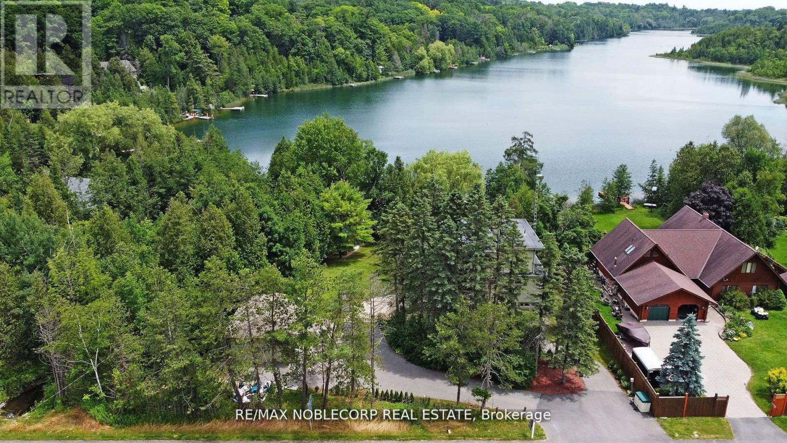 11201- Lake Ridge Road