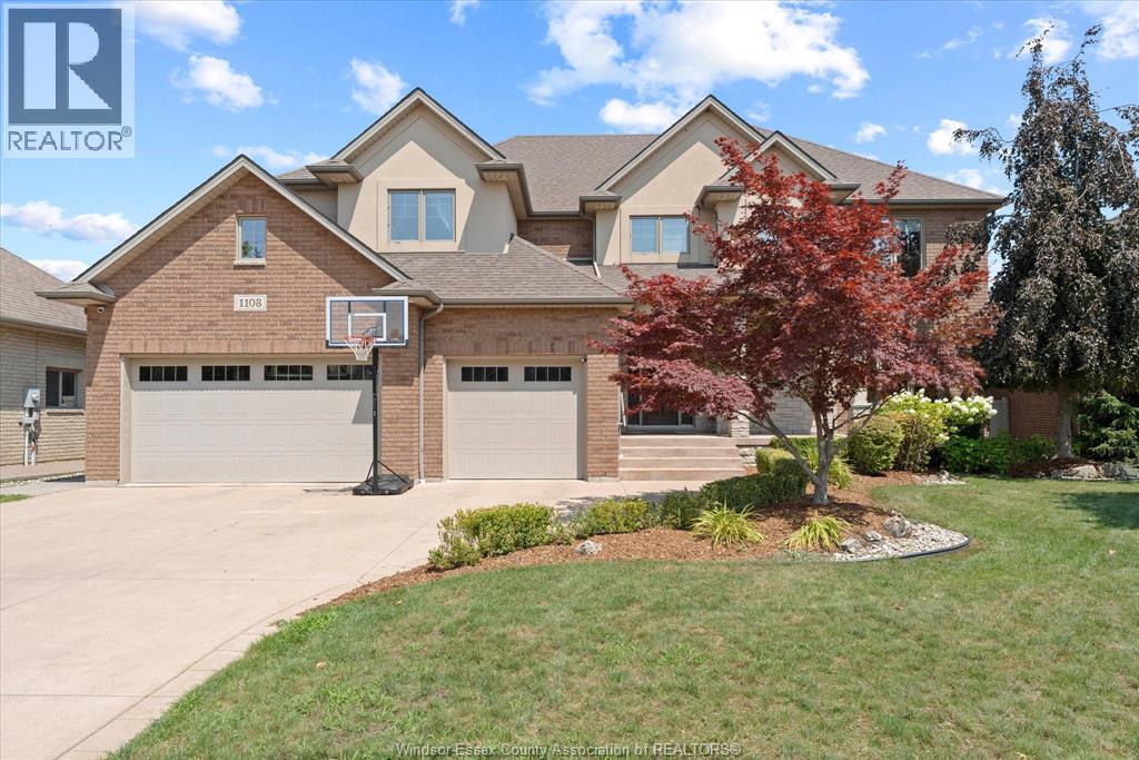 1108- Regency Crescent